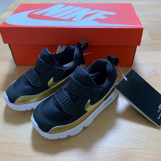 NIKE(ナイキ)のNIKE AIR MAXTINY  キッズ/ベビー/マタニティのベビー靴/シューズ(~14cm)(スニーカー)の商品写真