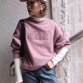 moussy - ☆新品☆moussy プルオーバー トレーナー パープルの通販｜ラクマ