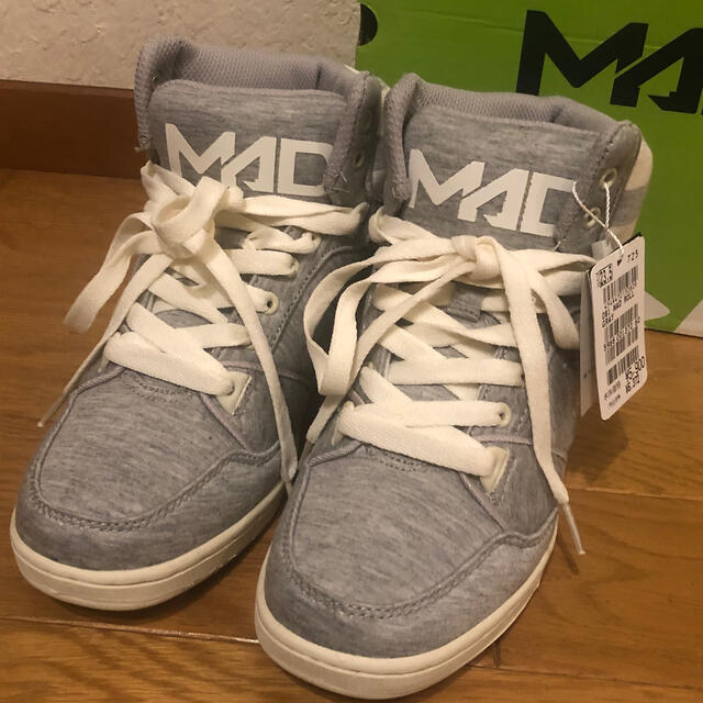 Mad Foot Madfoot マッドフット グレースニーカー 未使用の通販 By いっ マッドフットならラクマ