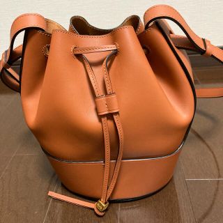 ロエベ(LOEWE)のロエベ　バケツ　ショルダーバッグ　滝澤眞規子(ショルダーバッグ)