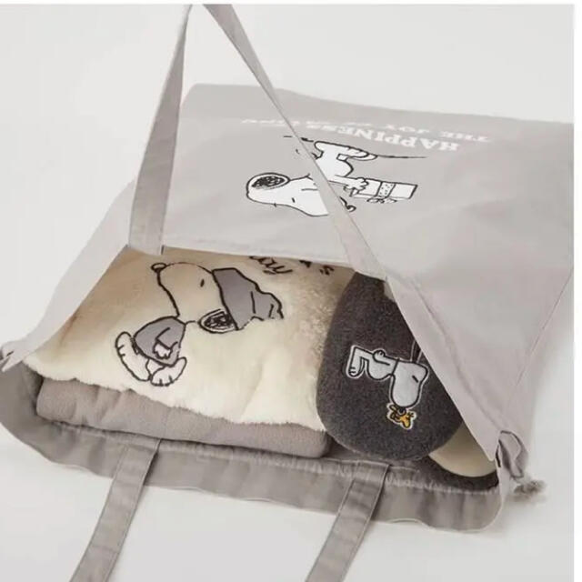 Uniqlo ユニクロ スヌーピー Peanuts トートバッグの通販 By N S Shop ユニクロならラクマ Uniqlo ユニクロ スヌーピー Peanuts トートバッグの通販 By N S Shop ユニクロならラクマ