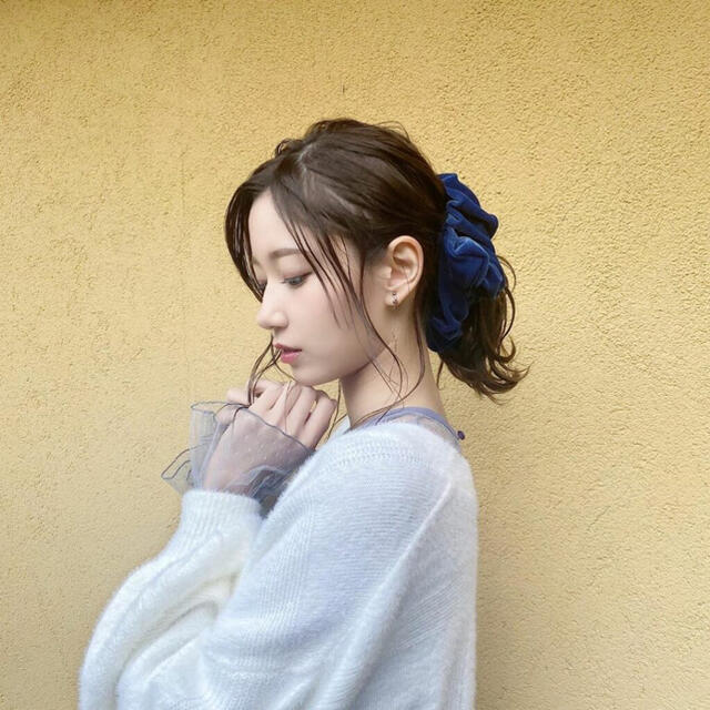 dazzlin(ダズリン)のdazzlin×ゆきりぬ　ビッグシュシュ　ネイビー レディースのヘアアクセサリー(ヘアゴム/シュシュ)の商品写真