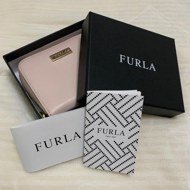 FURLA 二つ折り財布