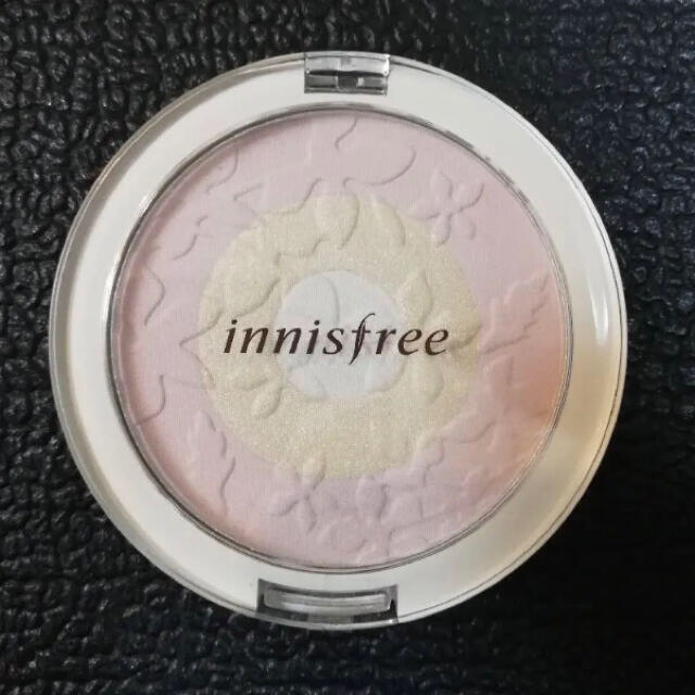 Innisfree(イニスフリー)のinnisfree イニスフリー ハイライト ハイライター ❁⃘ コスメ/美容のベースメイク/化粧品(フェイスカラー)の商品写真