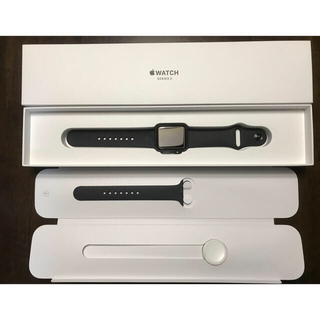 アップル(Apple)のApple Watch Series3 38mm (GPS)(腕時計)
