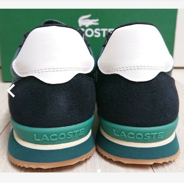 LACOSTE(ラコステ)の早い者勝ち！ほぼ新品！レアカラー LACOSTE スニーカー メンズの靴/シューズ(スニーカー)の商品写真