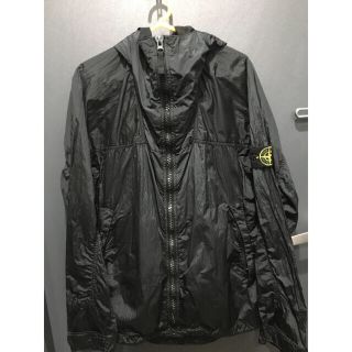 ストーンアイランド(STONE ISLAND)の超美品　ストーンアイランド　ナイロンメタル　フードシェル(ナイロンジャケット)