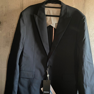 正規品販売中  スーツ 定価25万❗️新品未使用❗️ディースクエアード テーラードジャケット