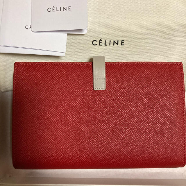 celine(セリーヌ)のccoさま　専用　新品　セリーヌ　ラージ　ウォレット　財布 レディースのファッション小物(財布)の商品写真