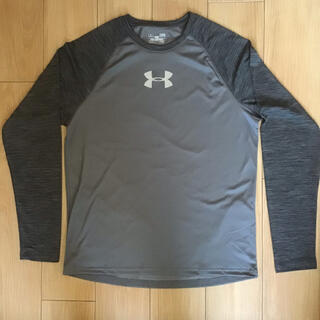 アンダーアーマー(UNDER ARMOUR)のアンダーアーマー　メンズ　アンダーシャツ　長袖　Lサイズ(ウェア)