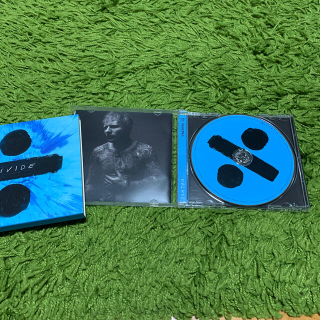 DIVIDE エドシーラン　アルバム エンタメ/ホビーのCD(ポップス/ロック(洋楽))の商品写真