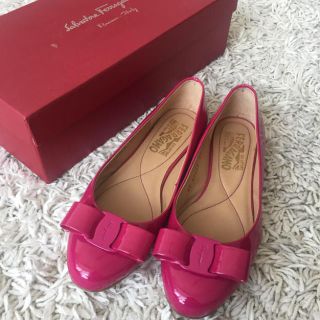 サルヴァトーレフェラガモ(Salvatore Ferragamo)のゆこたん様 ♡ フェラガモ パンプス(ハイヒール/パンプス)