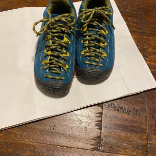 キーン(KEEN)のkeen   スニーカー(スニーカー)