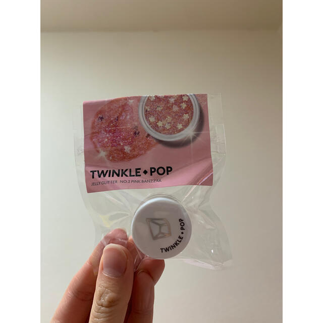 クリオ TWINKLE POP GRITTER コスメ/美容のベースメイク/化粧品(アイシャドウ)の商品写真