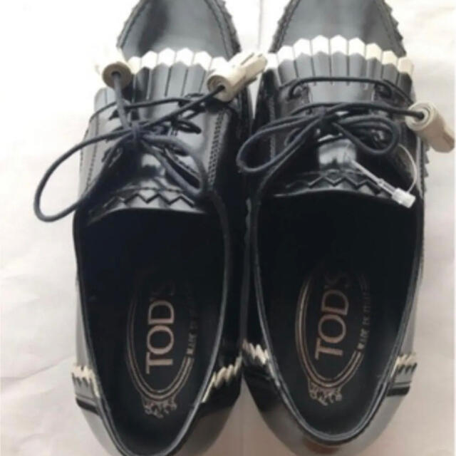 TOD'S(トッズ)の日曜日限定お値下げ！トッズ　極美品　35 レディースの靴/シューズ(ローファー/革靴)の商品写真