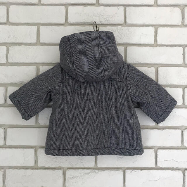 babyGAP(ベビーギャップ)のベビーギャップ　ダッフルコート　グレー キッズ/ベビー/マタニティのベビー服(~85cm)(ジャケット/コート)の商品写真