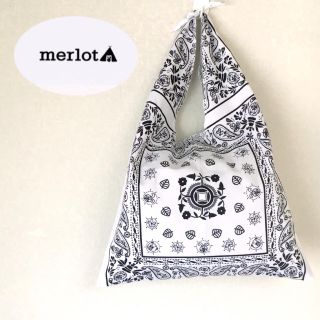 メルロー(merlot)のメルロー バンダナ柄 バッグ(トートバッグ)