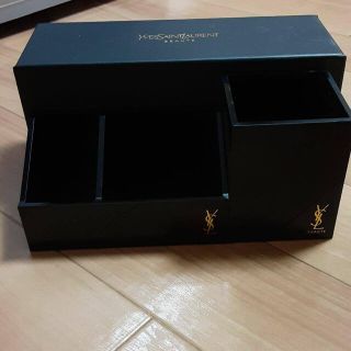 サンローラン(Saint Laurent)の専用です！　イヴ・サンローラン　非売品(その他)