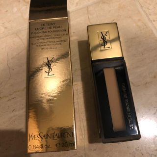 イヴサンローランボーテ(Yves Saint Laurent Beaute)のイヴザンローラン　タンアンクルドポー(ファンデーション)