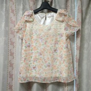 プライムパターン(PRIME PATTERN)の新品♡花柄トップス(シャツ/ブラウス(半袖/袖なし))