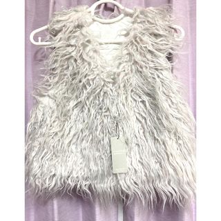 セシルマクビー(CECIL McBEE)の最終値下げ】セシルマクビー　ファーベスト　新品未着用(ベスト/ジレ)