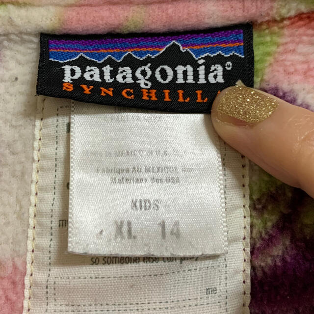 patagonia(パタゴニア)のパタゴニア　シンチラ　フリース　Patagonia  花柄　レア レディースのトップス(ニット/セーター)の商品写真