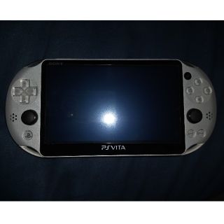 【美品】PSVita一式 ＋8GBメモリ＋おまけソフト