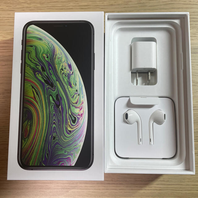 iPhone(アイフォーン)のiPhone XS 256GB SIMフリー スペースグレー  スマホ/家電/カメラのスマートフォン/携帯電話(スマートフォン本体)の商品写真