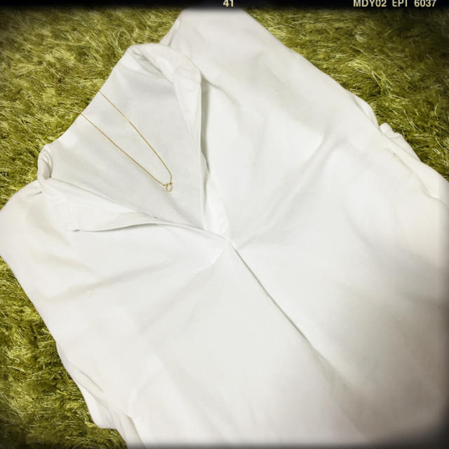 ホワイト トップス レディースのトップス(シャツ/ブラウス(半袖/袖なし))の商品写真
