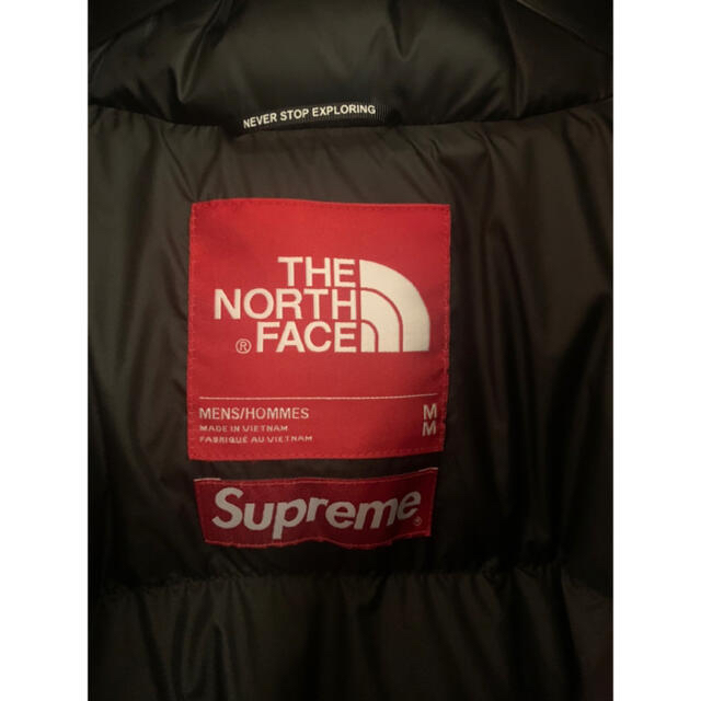 Supreme(シュプリーム)のSupreme Paper Print Nuptse Jacket メンズのジャケット/アウター(ダウンジャケット)の商品写真