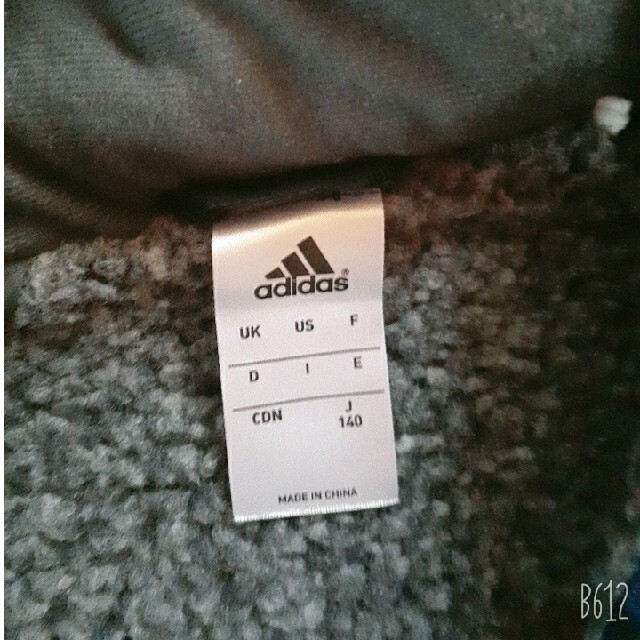 adidas(アディダス)のadidas140 ベンチコート キッズ/ベビー/マタニティのキッズ服女の子用(90cm~)(コート)の商品写真