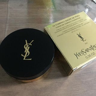 イヴサンローランボーテ(Yves Saint Laurent Beaute)のイヴ・サンローラン アンクル ド ポー コンパクト B30(標準色)(ファンデーション)