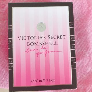 ヴィクトリアズシークレット(Victoria's Secret)のヴィクトリアシークレット　香水　BOMB SHELL  50ml(香水(女性用))