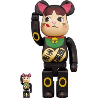 BE@RBRICK 招き猫 ペコちゃん 黒メッキ 100％ ＆ 400％ (その他)