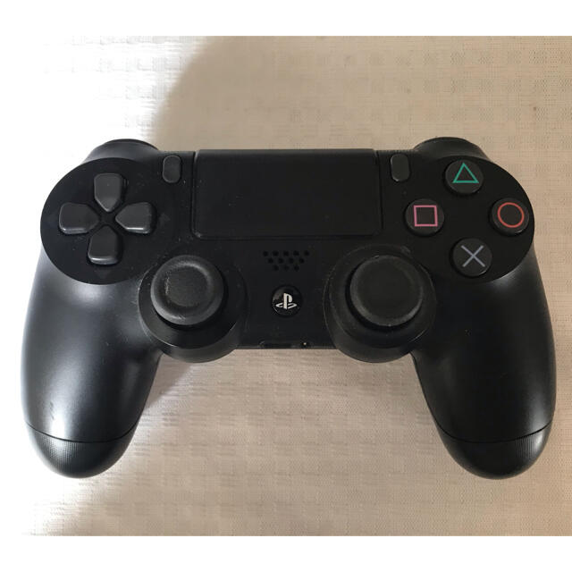 PlayStation4(プレイステーション4)のPS4コントローラー DUALSHOCK4 エンタメ/ホビーのゲームソフト/ゲーム機本体(家庭用ゲーム機本体)の商品写真