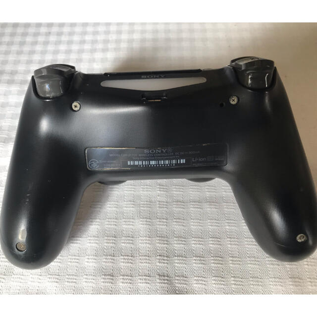 PlayStation4(プレイステーション4)のPS4コントローラー DUALSHOCK4 エンタメ/ホビーのゲームソフト/ゲーム機本体(家庭用ゲーム機本体)の商品写真