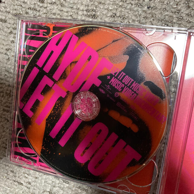 L'Arc~en~Ciel - HYDE LET IT OUT(初回限定盤)DVDつきCD 美 L'Arc~en~Ciel - HYDE LET IT OUT(初回限定盤)DVDつきCD 美