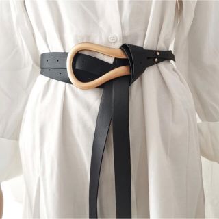 アメリヴィンテージ(Ameri VINTAGE)のSALE開始⭐︎AW Black×GoldBuckleBelt馬蹄U型ベルト(ベルト)