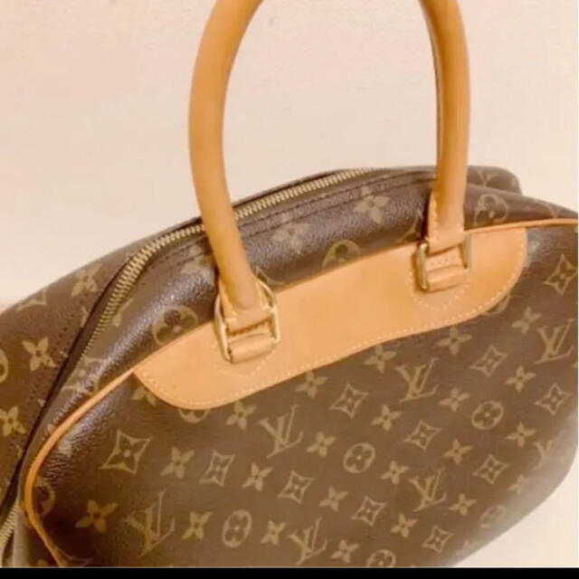 【美品】LOUIS VUITTON ルイヴィトンドーヴィル  M47270