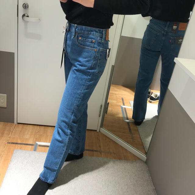 501(ゴーマルイチ)のLevi's 501 ストレートデニムパンツ レディースのパンツ(デニム/ジーンズ)の商品写真