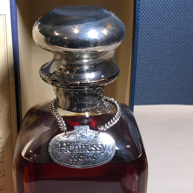 (古酒)Hennessy COGNAC ヘネシー ブランデー ブック型 未開封 食品/飲料/酒の酒(ブランデー)の商品写真