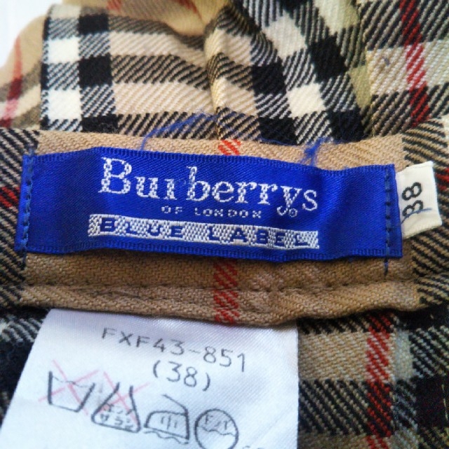 BURBERRY BLUE LABEL(バーバリーブルーレーベル)のバーバリーブルーレーベルスカート　訳有品 レディースのスカート(ミニスカート)の商品写真