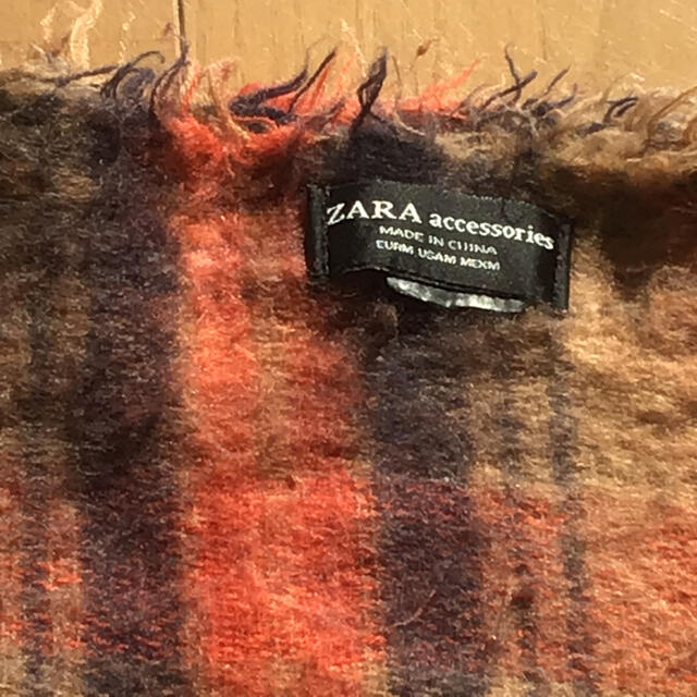 ZARA(ザラ)のZARA accessories チェックマフラー　ショール　ストール レディースのファッション小物(マフラー/ショール)の商品写真