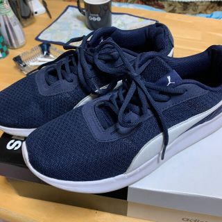 プーマ(PUMA)のPUMAスニーカーsizeアウトの為(スニーカー)