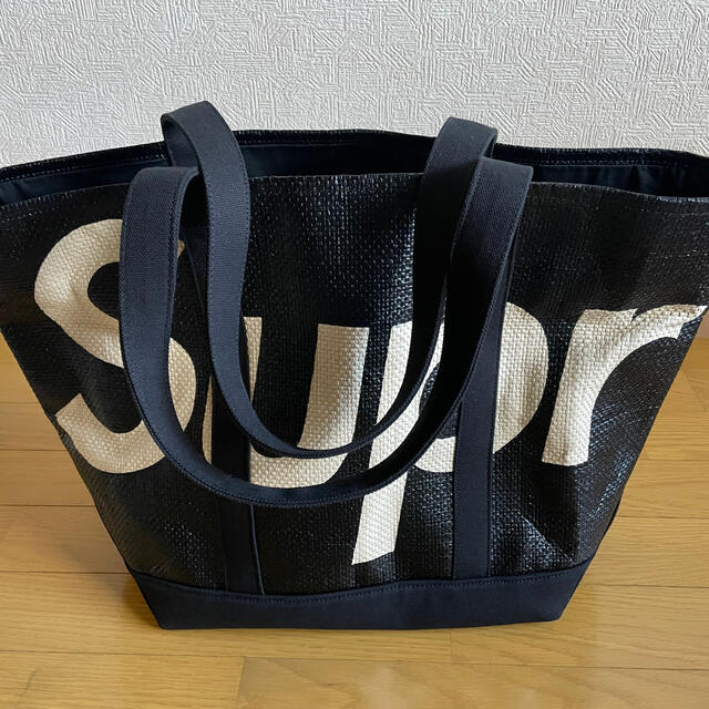 Supreme(シュプリーム)の送Supreme 20SS Raffia Tote Bag シュプリーム 黒 メンズのバッグ(トートバッグ)の商品写真