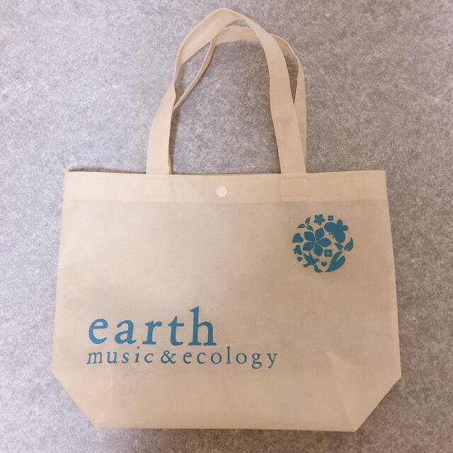 earth music & ecology(アースミュージックアンドエコロジー)のearth ショッピングバッグ レディースのバッグ(ショップ袋)の商品写真