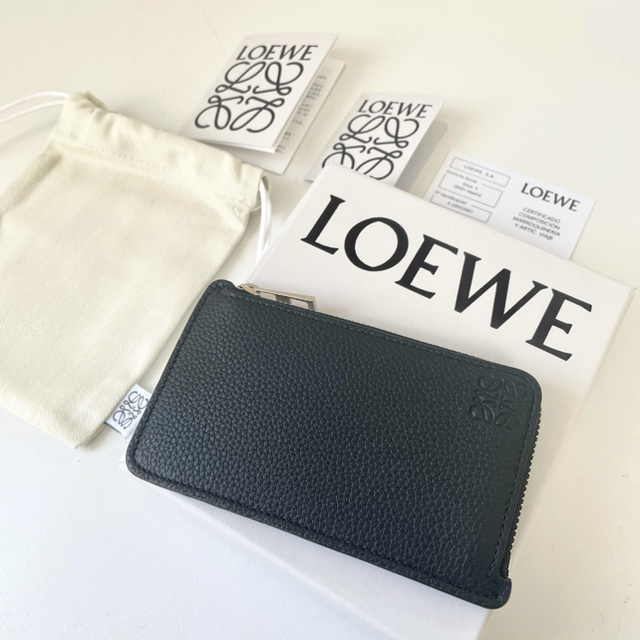 LOEWE(ロエベ)の■LOEWE アナグラム コインカードホルダー カーフレザー■ メンズのファッション小物(コインケース/小銭入れ)の商品写真