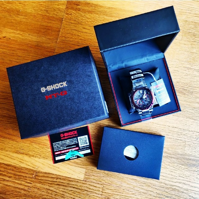 G-SHOCK(ジーショック)の★新品【G-SHOCK】MTG-B2000BD-1A4JF ボルドー メンズの時計(腕時計(デジタル))の商品写真