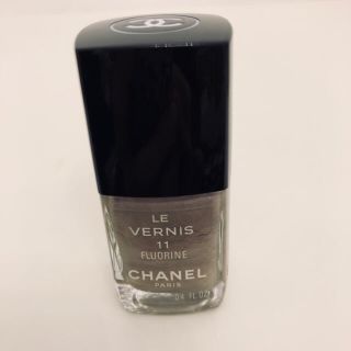 シャネル(CHANEL)のchanel le vernis 11 fluorine(マニキュア)