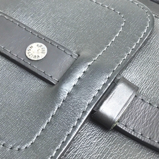 LOUIS ショルダーバッグ M94020 ユタ バサルトの通販 by ブランドショップ リファレンス神戸|ルイヴィトンならラクマ VUITTON - ルイヴィトン ウィチタ 斜め掛け 超激安即納
